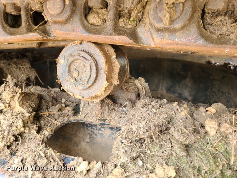 image for item EL9950 2010 John Deere 135D  excavator