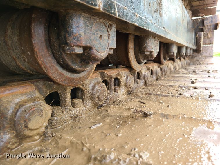 image for item EL9950 2010 John Deere 135D  excavator