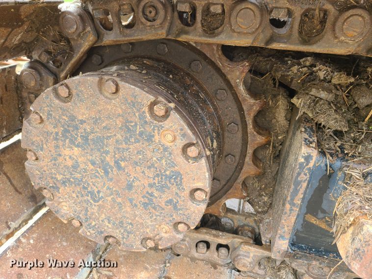 image for item EL9950 2010 John Deere 135D  excavator