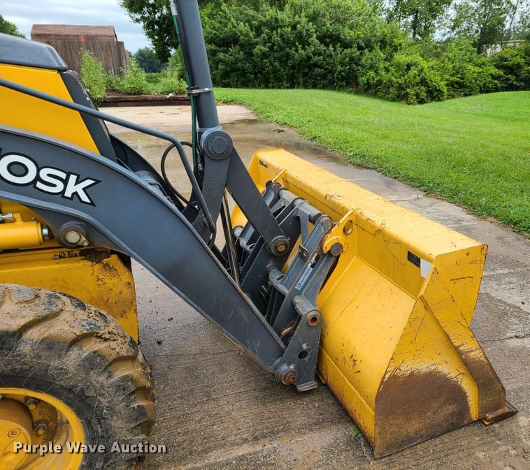 image for item EL9951 2015 John Deere 310SK  backhoe