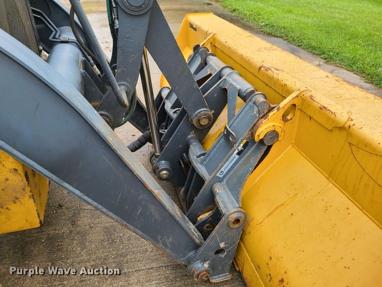 image for item EL9951 2015 John Deere 310SK  backhoe
