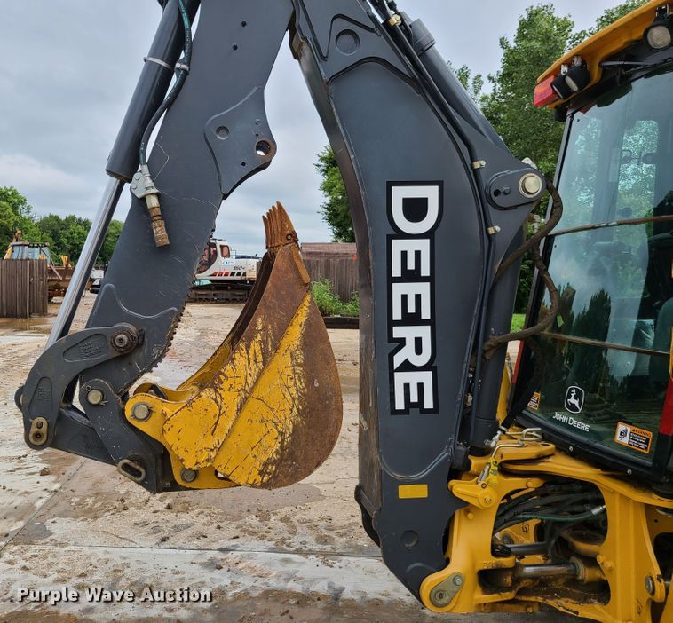 image for item EL9951 2015 John Deere 310SK  backhoe