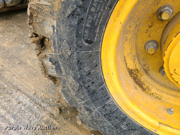 image for item EL9951 2015 John Deere 310SK  backhoe