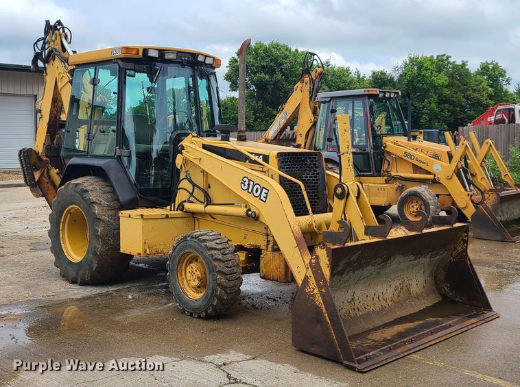 image for item EL9953 2000 John Deere 310E  backhoe