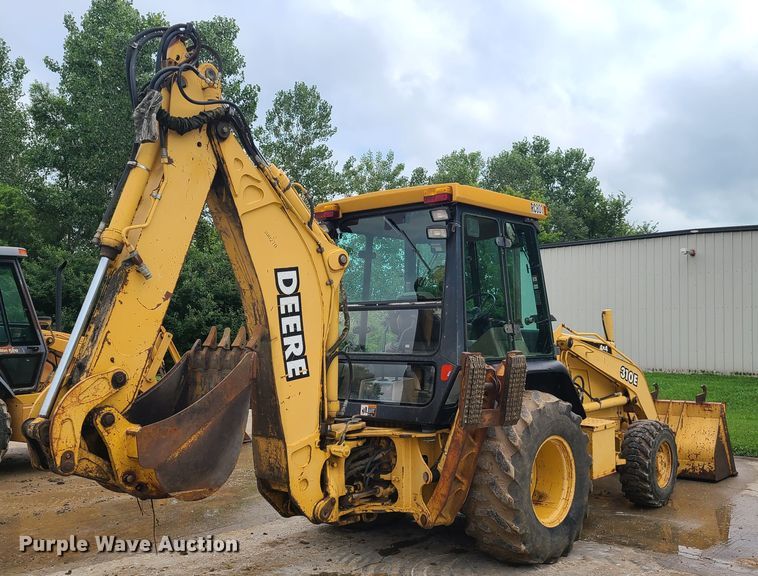 image for item EL9953 2000 John Deere 310E  backhoe