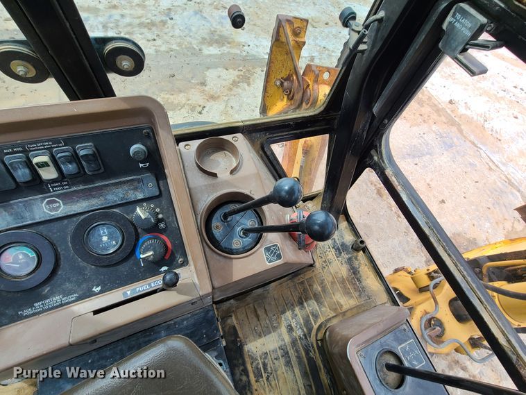 image for item EL9953 2000 John Deere 310E  backhoe