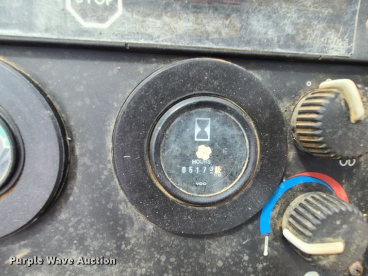 image for item EL9953 2000 John Deere 310E  backhoe