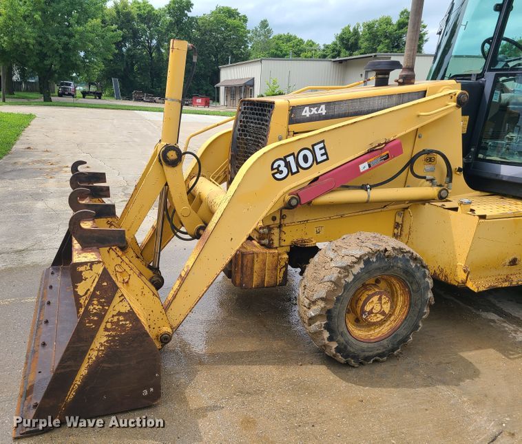 image for item EL9953 2000 John Deere 310E  backhoe
