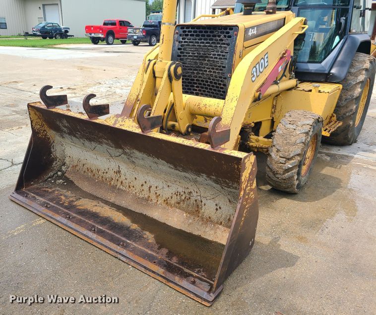 image for item EL9953 2000 John Deere 310E  backhoe
