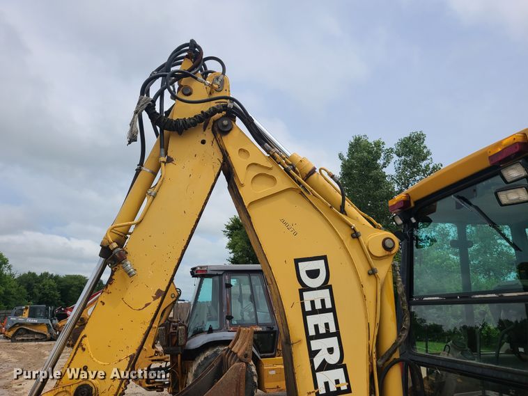 image for item EL9953 2000 John Deere 310E  backhoe
