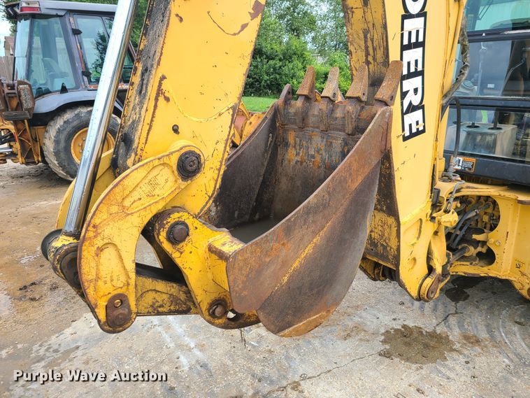image for item EL9953 2000 John Deere 310E  backhoe
