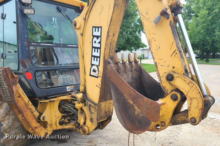 image for item EL9953 2000 John Deere 310E  backhoe