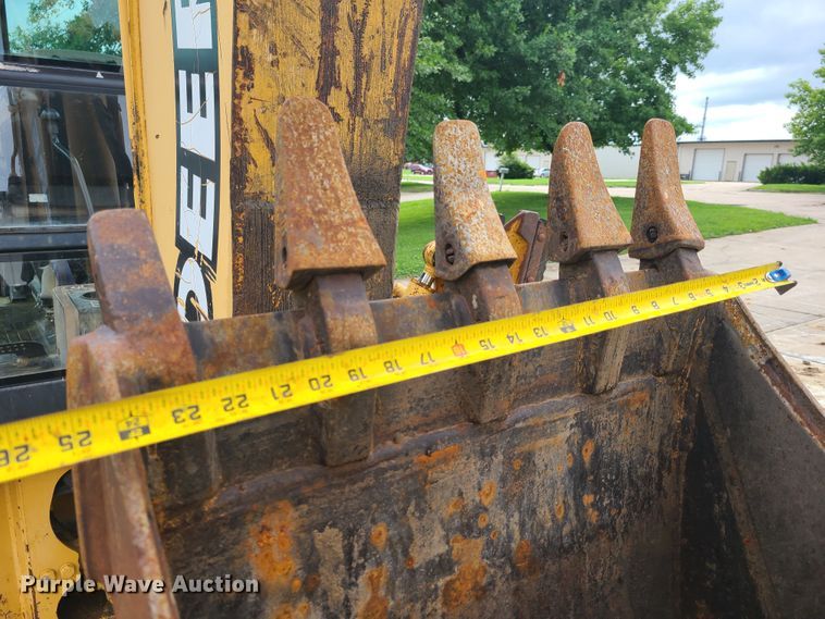 image for item EL9953 2000 John Deere 310E  backhoe