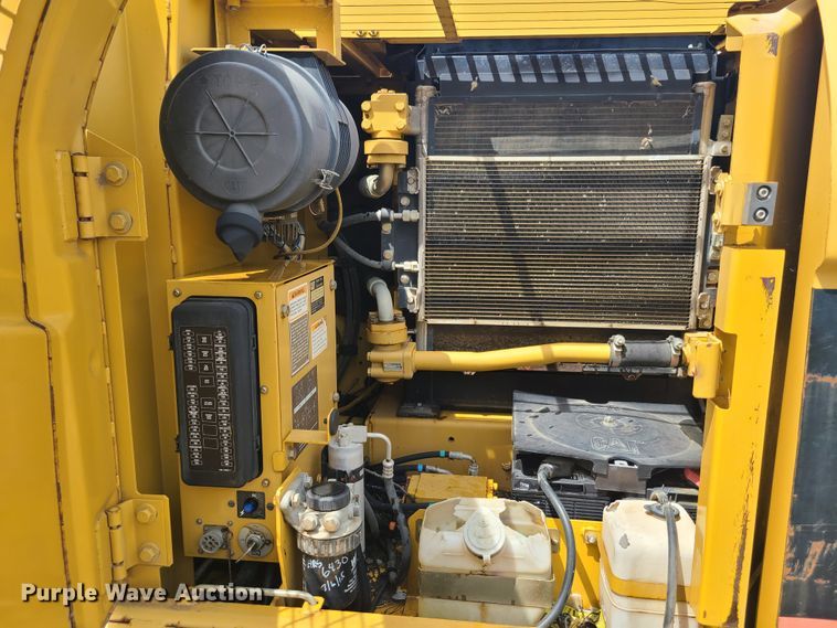 image for item EL9954 2003 Caterpillar 312C L  excavator