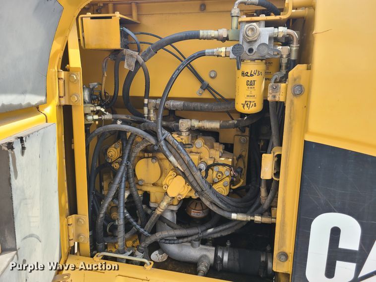 image for item EL9954 2003 Caterpillar 312C L  excavator