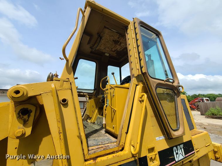 image for item EL9955 1987 Caterpillar 953  track loader