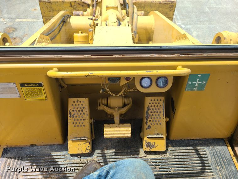image for item EL9955 1987 Caterpillar 953  track loader