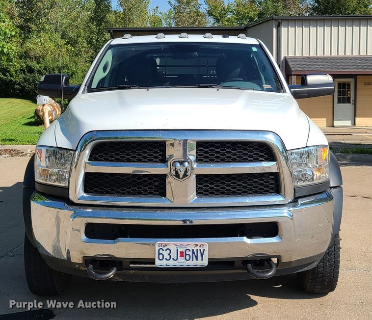 image for item GO9360 2017 Dodge Ram 5500  Crew Cab flatbed truck