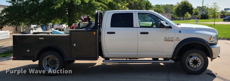 image for item GO9360 2017 Dodge Ram 5500  Crew Cab flatbed truck