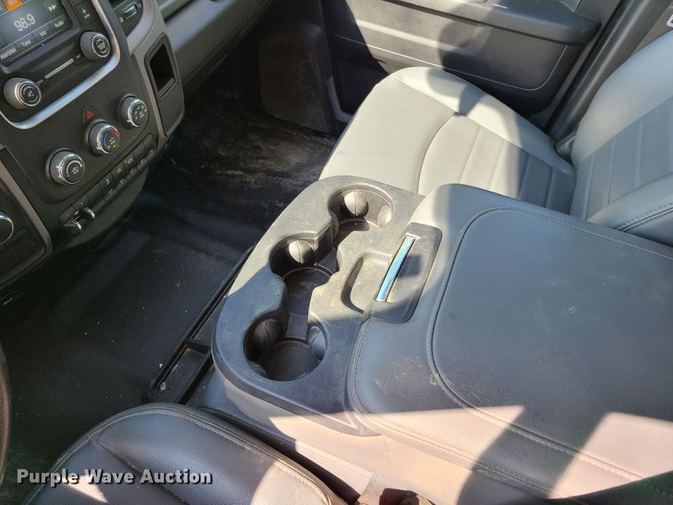 image for item GO9360 2017 Dodge Ram 5500  Crew Cab flatbed truck