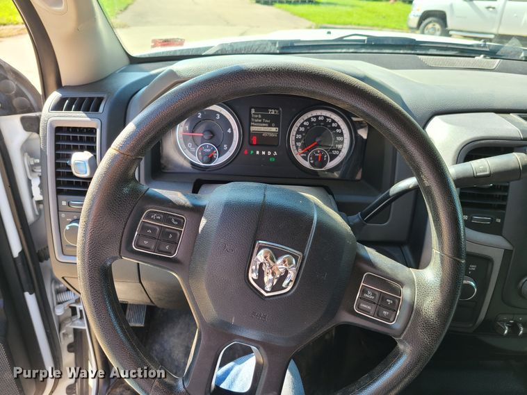 image for item GO9360 2017 Dodge Ram 5500  Crew Cab flatbed truck