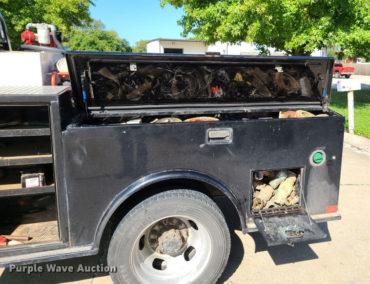 image for item GO9360 2017 Dodge Ram 5500  Crew Cab flatbed truck