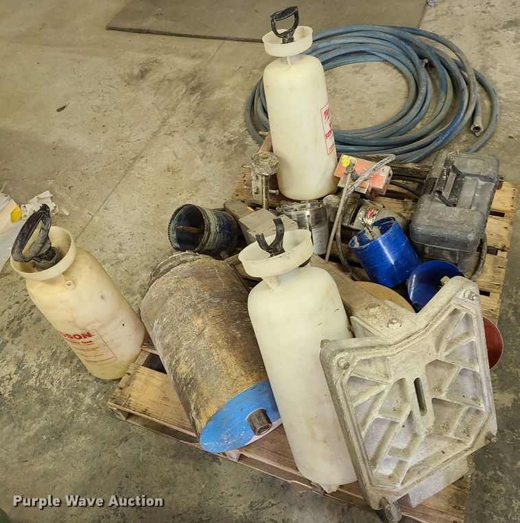 image for item GO9377 Milwaukee core drill