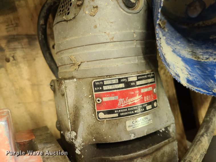 image for item GO9377 Milwaukee core drill