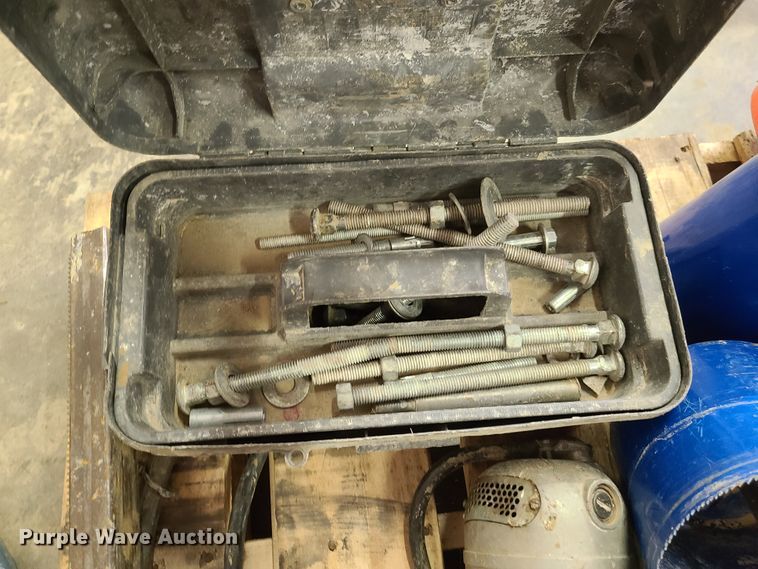 image for item GO9377 Milwaukee core drill