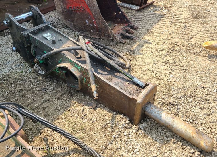 image for item GO9399 Tramac breaker