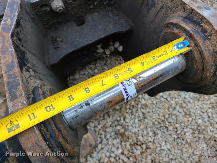 image for item GO9399 Tramac breaker