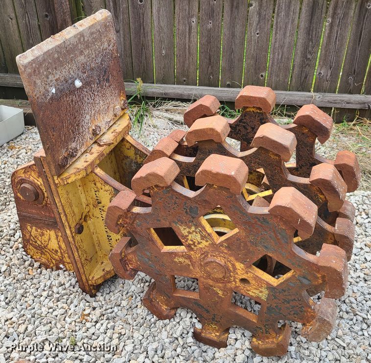 image for item GY9603 American Compaction wheel compactor