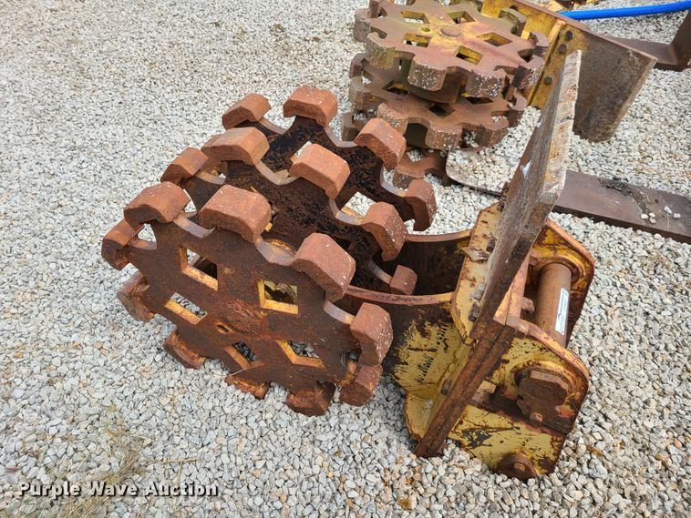 image for item GY9603 American Compaction wheel compactor