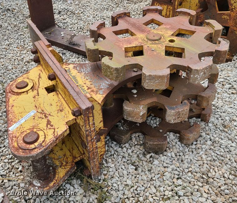 image for item GY9604 American Compaction wheel compactor