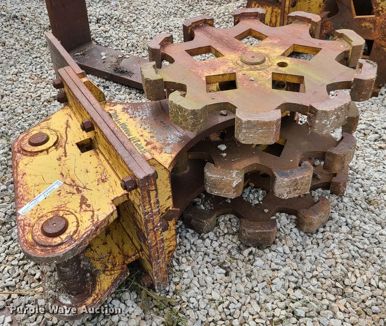 image for item GY9604 American Compaction wheel compactor