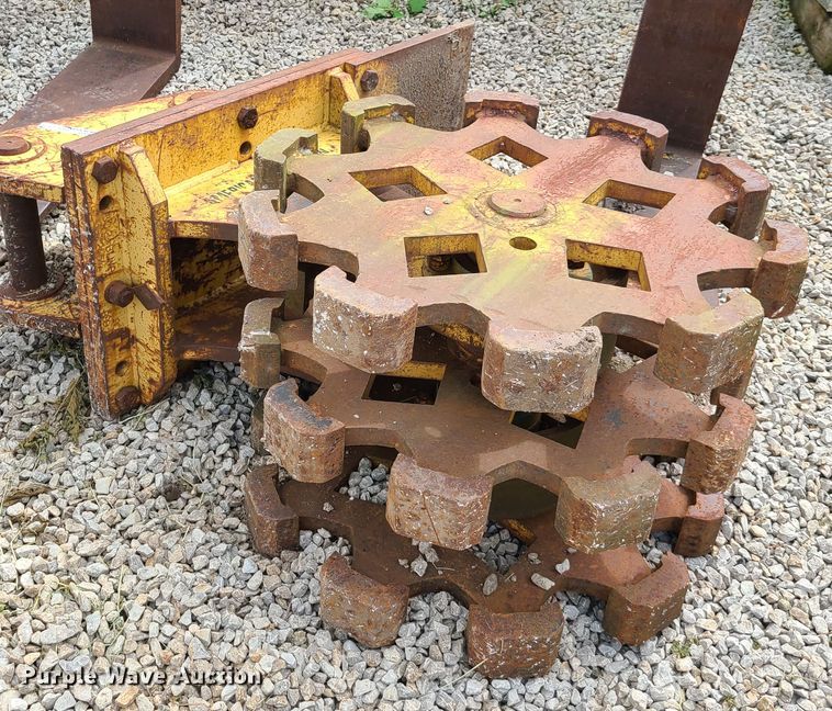 image for item GY9604 American Compaction wheel compactor