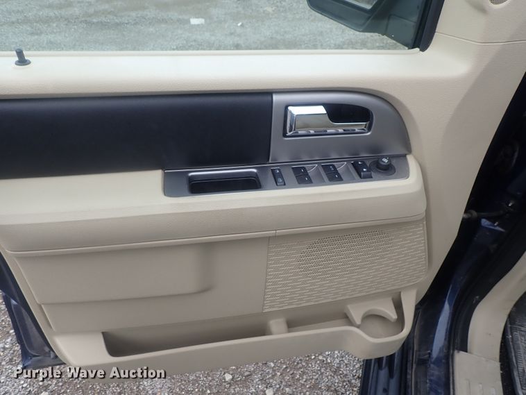 image for item DE0741 2016 Ford Expedition  SUV