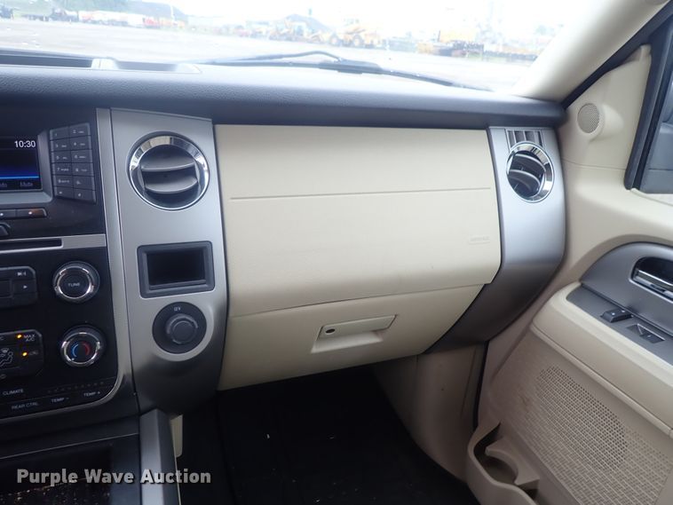 image for item DE0741 2016 Ford Expedition  SUV