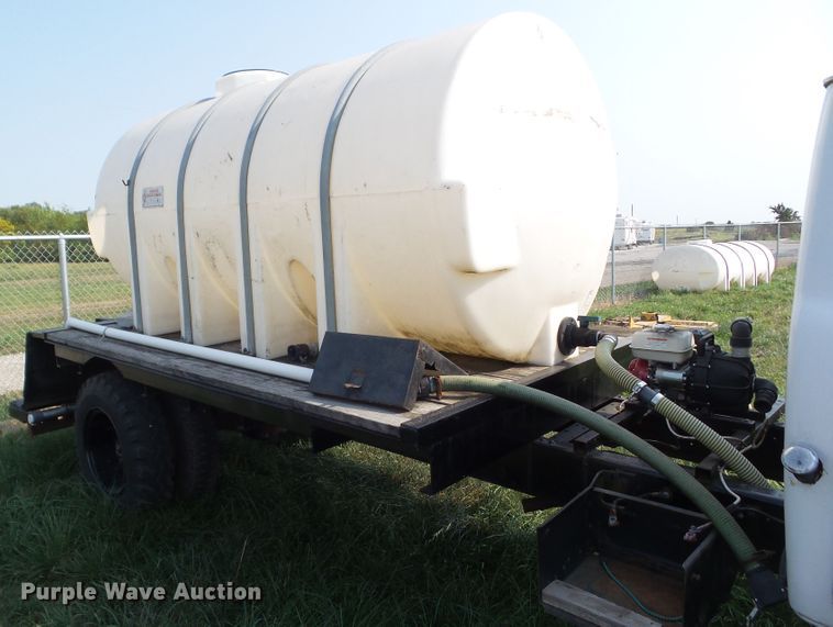 image for item DF0872 1,500 gallon tank