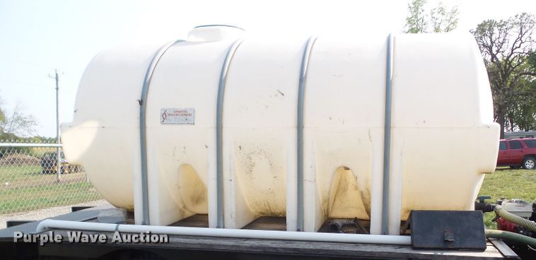 image for item DF0872 1,500 gallon tank