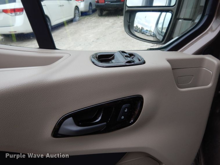 image for item DF4021 2016 Ford Transit 150 Limited SE  van