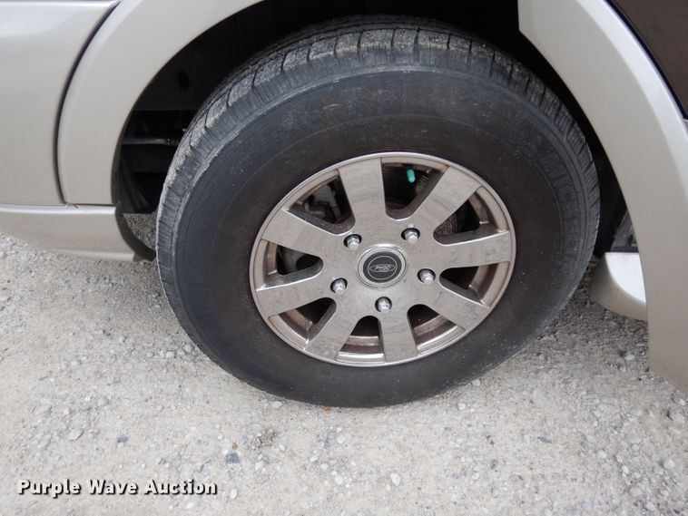 image for item DF4021 2016 Ford Transit 150 Limited SE  van