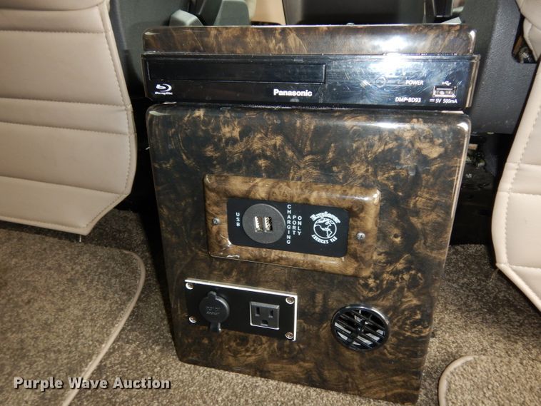 image for item DF4021 2016 Ford Transit 150 Limited SE  van