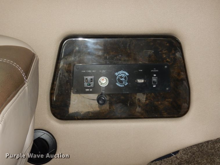 image for item DF4021 2016 Ford Transit 150 Limited SE  van