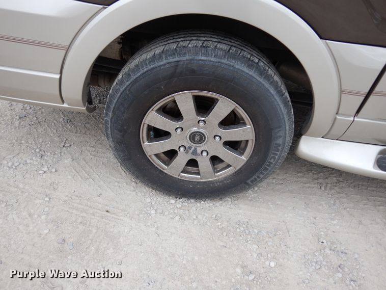 image for item DF4021 2016 Ford Transit 150 Limited SE  van