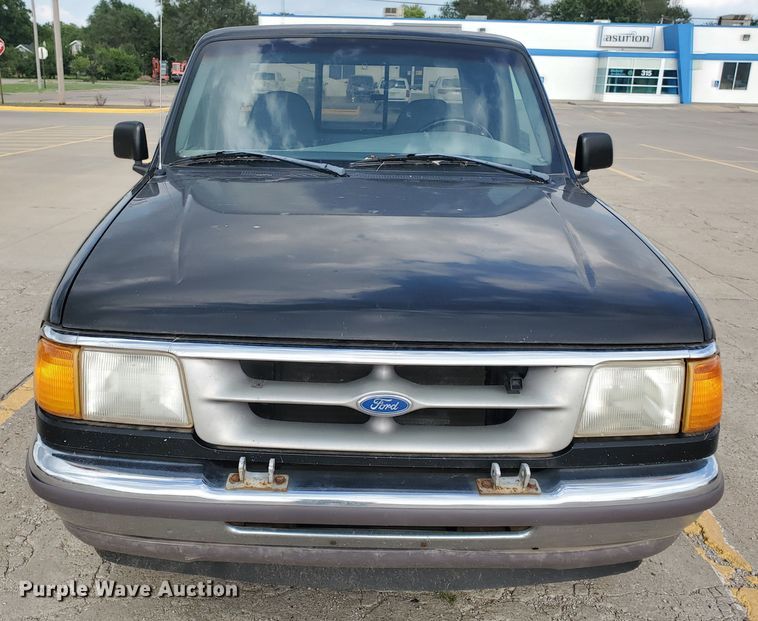 image for item DF5591 1997 Ford Ranger XLT  SuperCab pickup truck