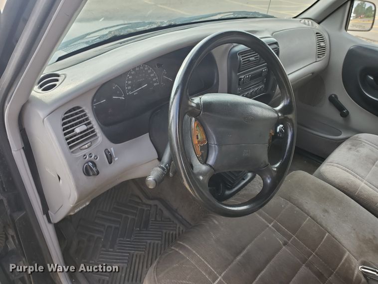 image for item DF5591 1997 Ford Ranger XLT  SuperCab pickup truck