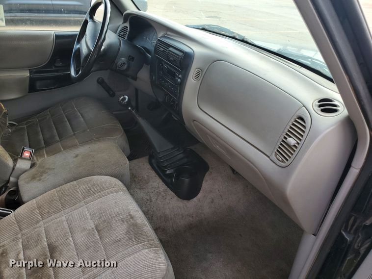 image for item DF5591 1997 Ford Ranger XLT  SuperCab pickup truck
