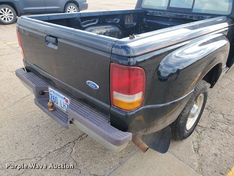 image for item DF5591 1997 Ford Ranger XLT  SuperCab pickup truck