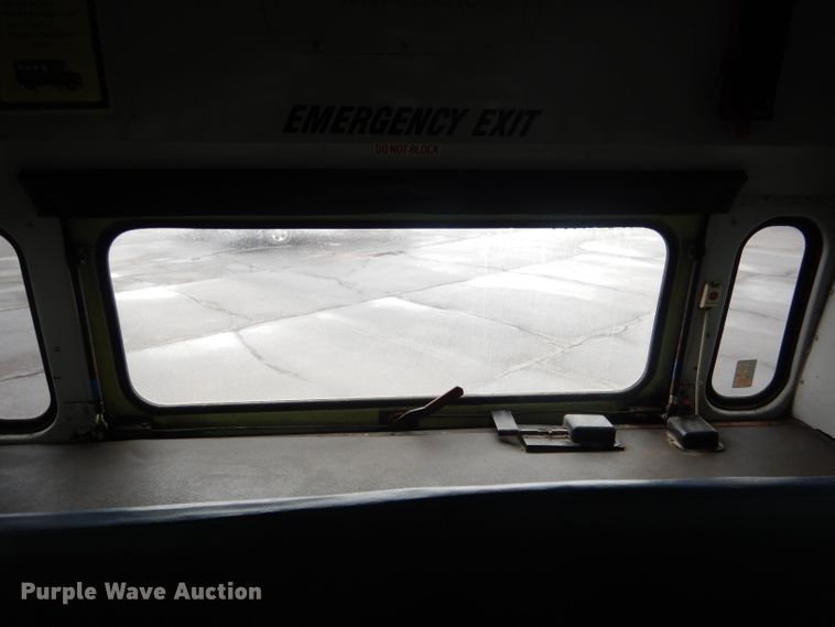 image for item DG4586 2000 Thomas 1405S  school bus